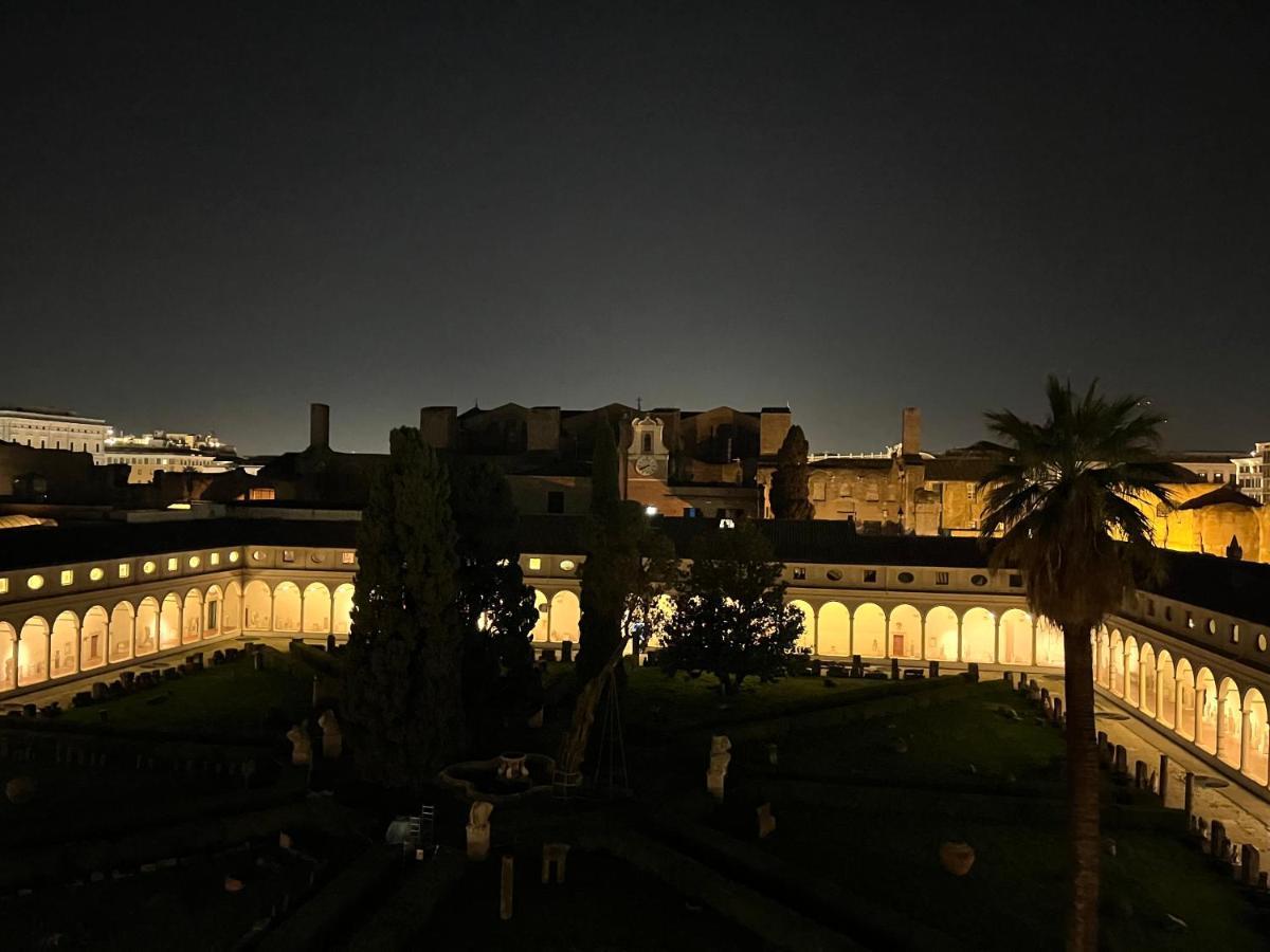Camera X2 Con Magnifica Vista Sul Chiostro Di Michelangelo E Le Terme Di Diocleziano Rome Extérieur photo